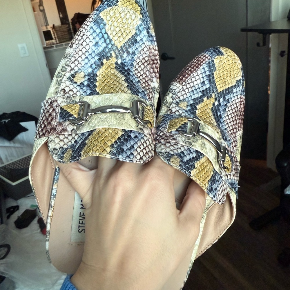 Steve Madden Snakeskin Pattern Loafers with Metal Bit - Picture 4 of 9